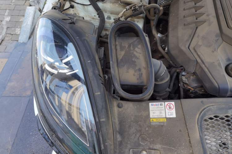 Used Porsche Macan 2023 Macan 2.0T Engine Bay Right