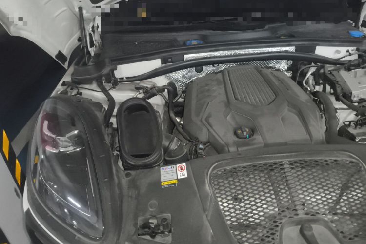 Used Porsche Macan 2023 Macan 2.0T Engine Bay Right