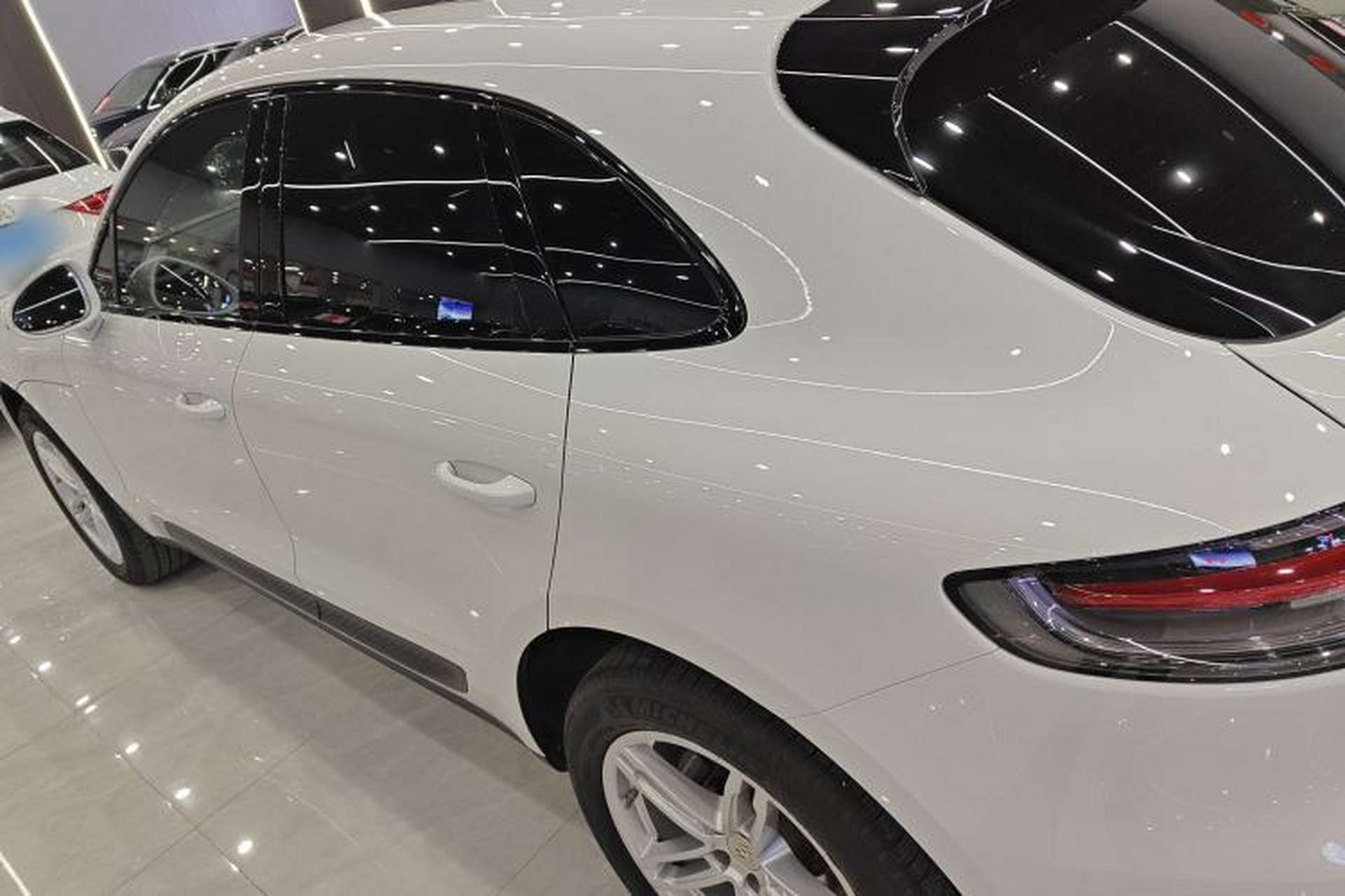 Used Porsche Macan 2023 Macan 2.0T Exterior 3