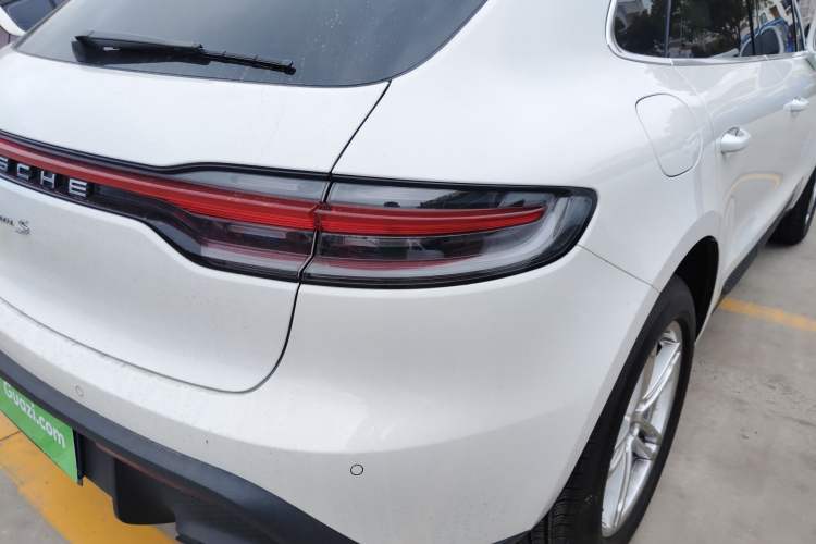 Used Porsche Macan 2023 Macan 2.0T Exterior 3