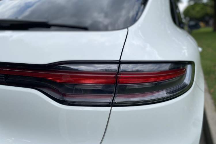 Used Porsche Macan 2023 Macan T 2.0T Exterior 4