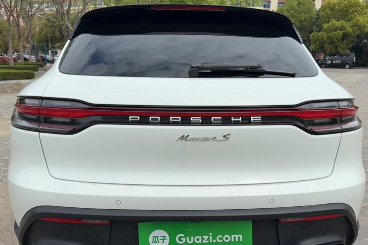 Used Porsche Macan 2023 Macan 2.0T Exterior 4