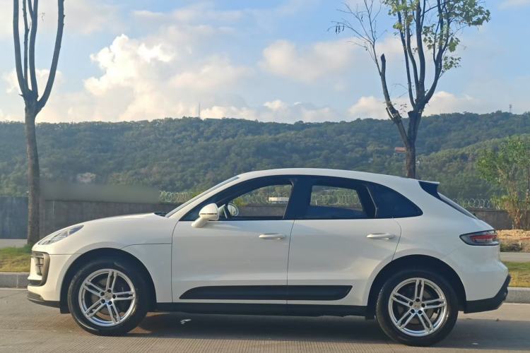 Used Porsche Macan 2023 Macan 2.0T Exterior 5