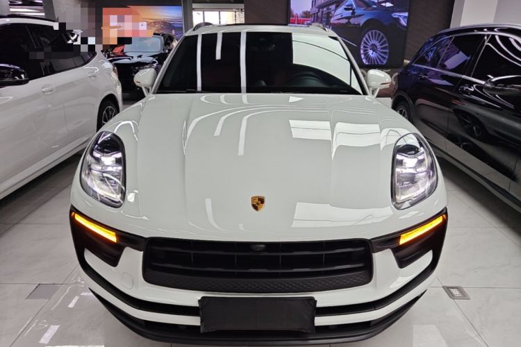 Used Porsche Macan 2023 Macan 2.0T Front