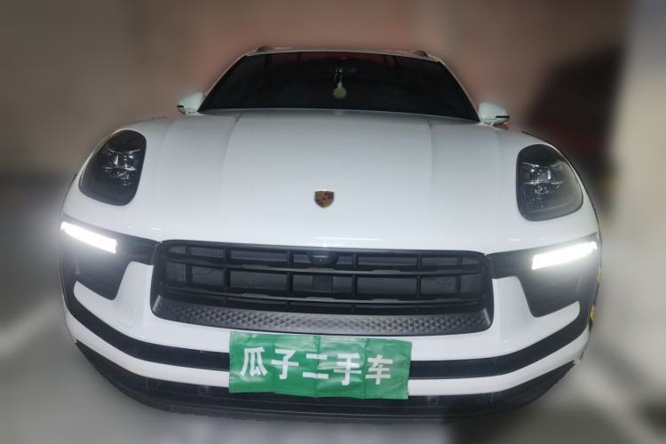 Used Porsche Macan 2023 Macan 2.0T Front