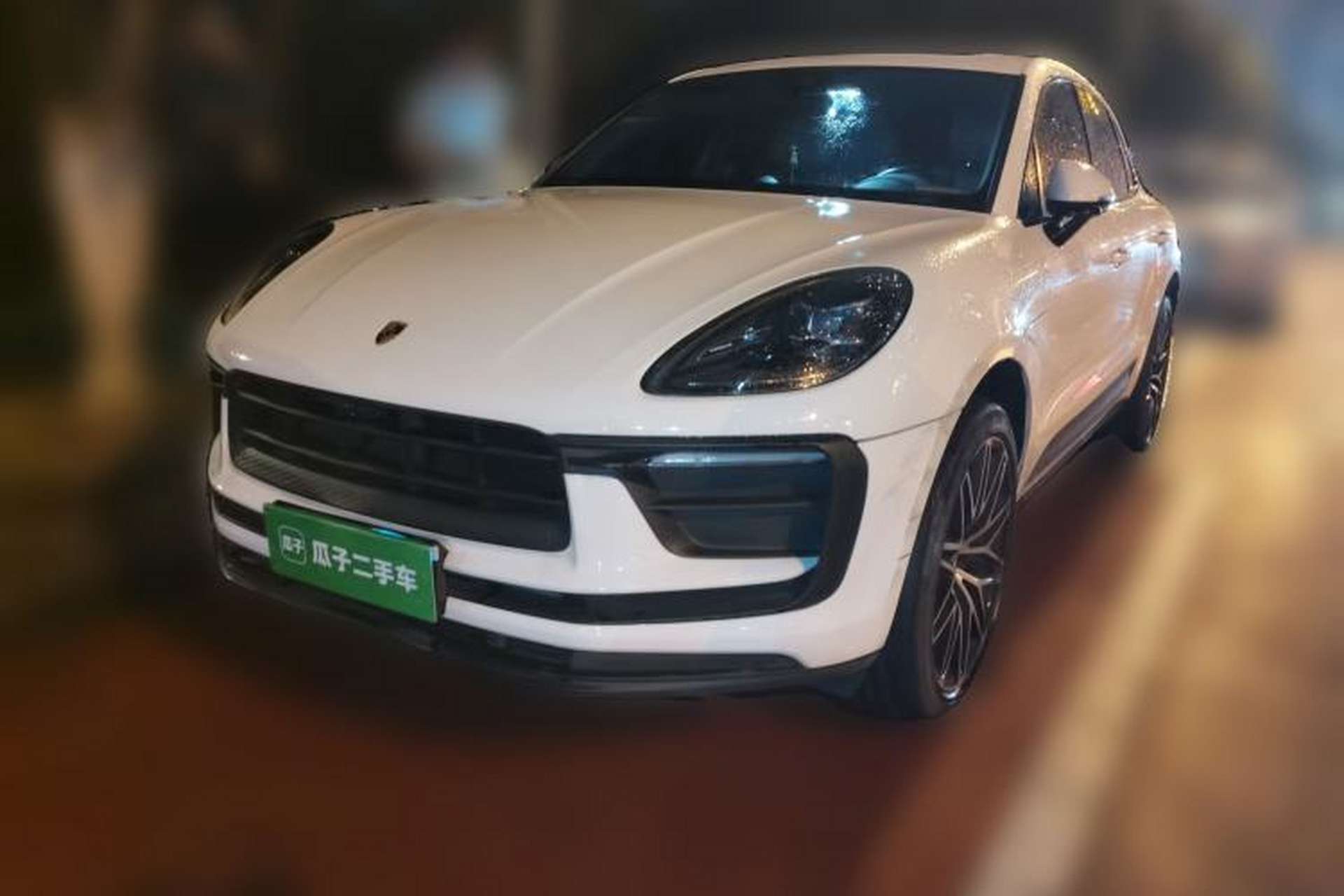Used Porsche Macan 2023 Macan 2.0T Front Left 45 Deg