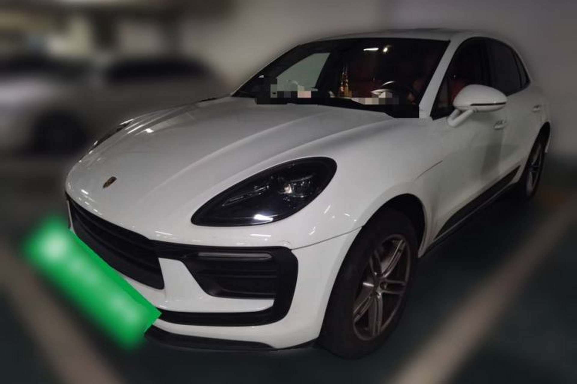 Used Porsche Macan 2023 Macan 2.0T Front Left 45 Deg