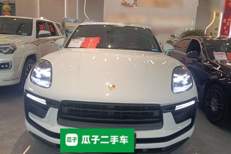 Used Porsche Macan 2023 Macan 2.0T Front