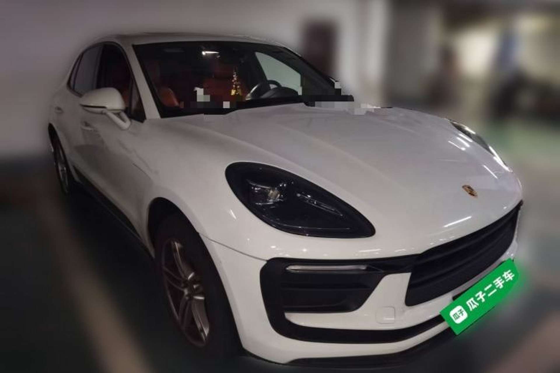 Used Porsche Macan 2023 Macan 2.0T Front Right 45 Deg