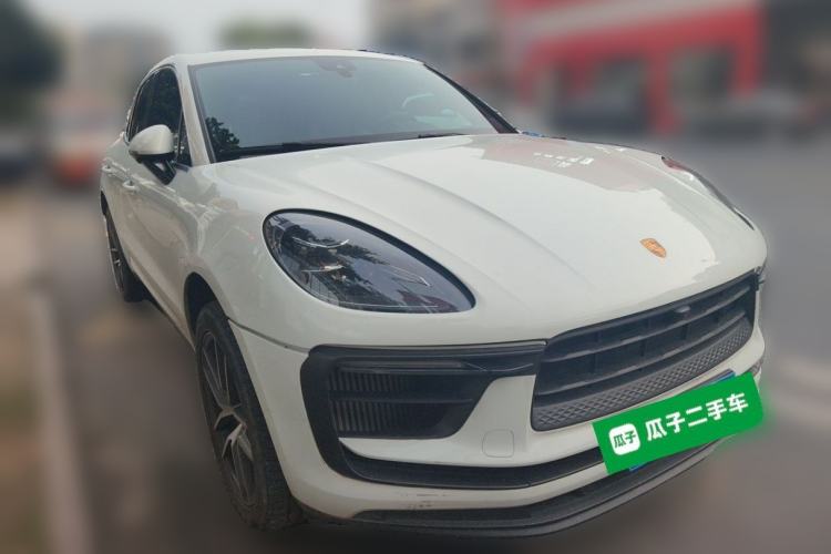 Used Porsche Macan 2023 Macan S 2.9T Front Right 45 Deg