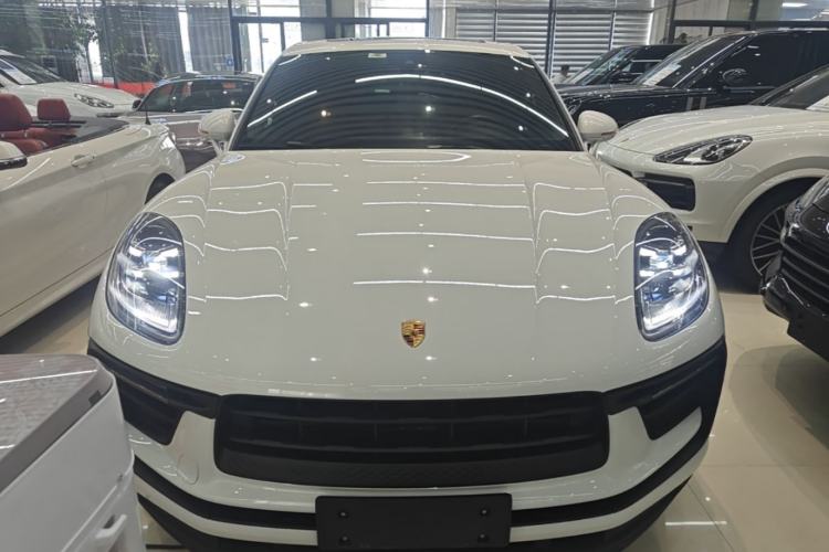Used Porsche Macan 2023 Macan 2.0T Front