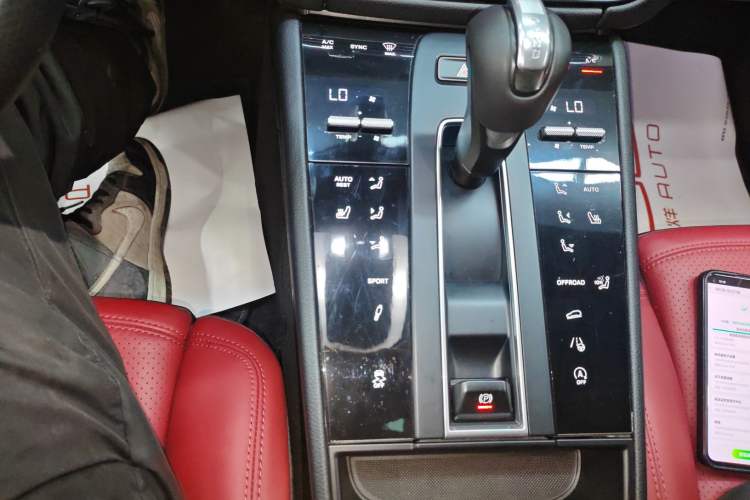 Used Porsche Macan 2023 Macan 2.0T Gear Lever