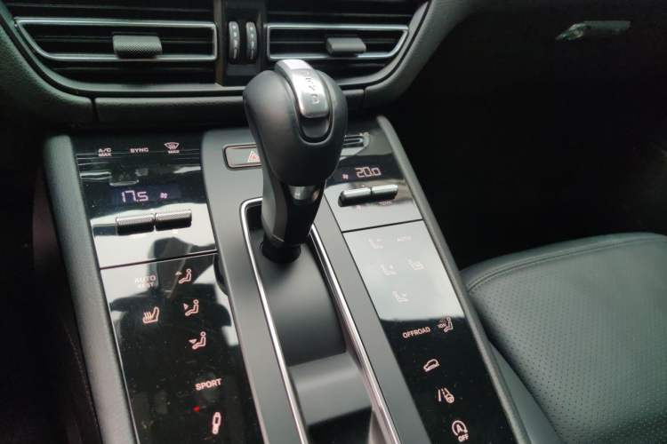 Used Porsche Macan 2023 Macan 2.0T Gear Lever
