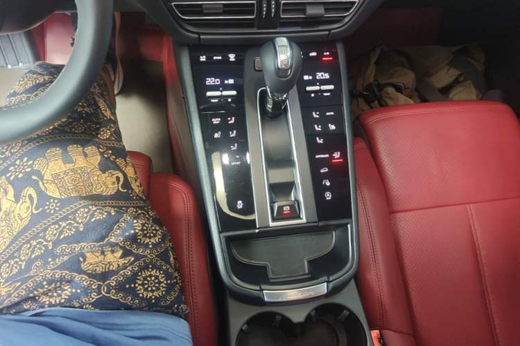 Used Porsche Macan 2023 Macan 2.0T Gear Lever