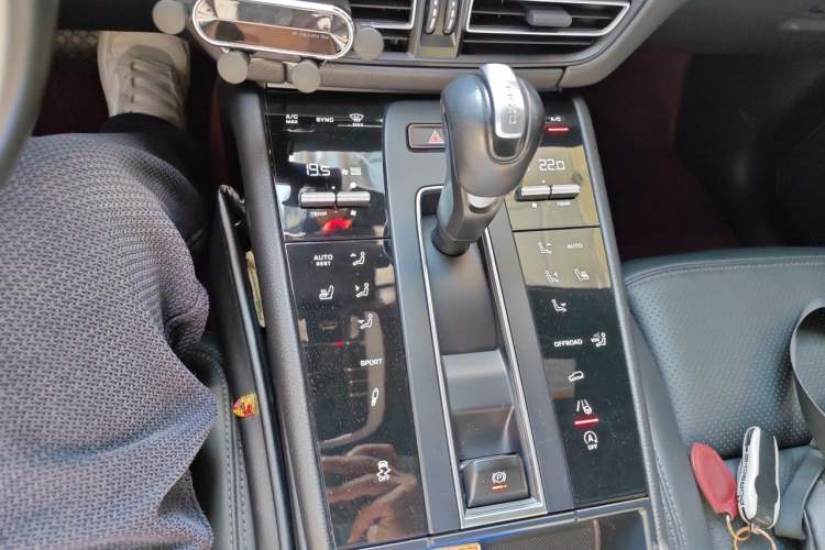 Used Porsche Macan 2023 Macan 2.0T Gear Lever