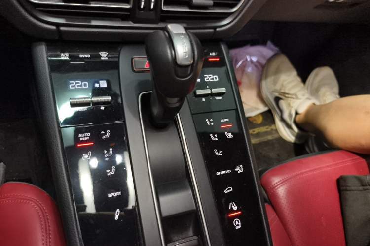 Used Porsche Macan 2023 Macan T 2.0T Gear Lever