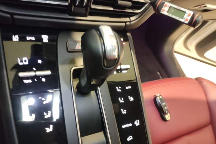 Used Porsche Macan 2023 Macan 2.0T Gear Lever