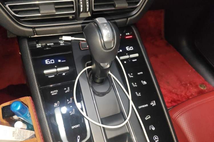 Used Porsche Macan 2023 Macan 2.0T Gear Lever
