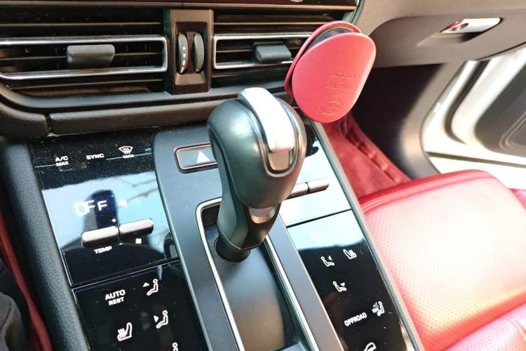 Used Porsche Macan 2023 Macan T 2.0T Gear Lever