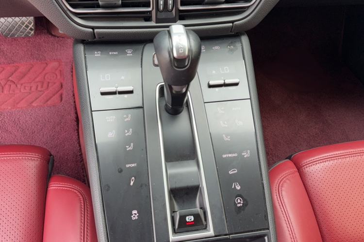 Used Porsche Macan 2023 Macan 2.0T Gear Lever