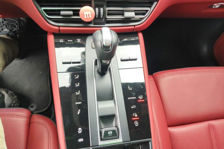 Used Porsche Macan 2023 Macan 2.0T Gear Lever