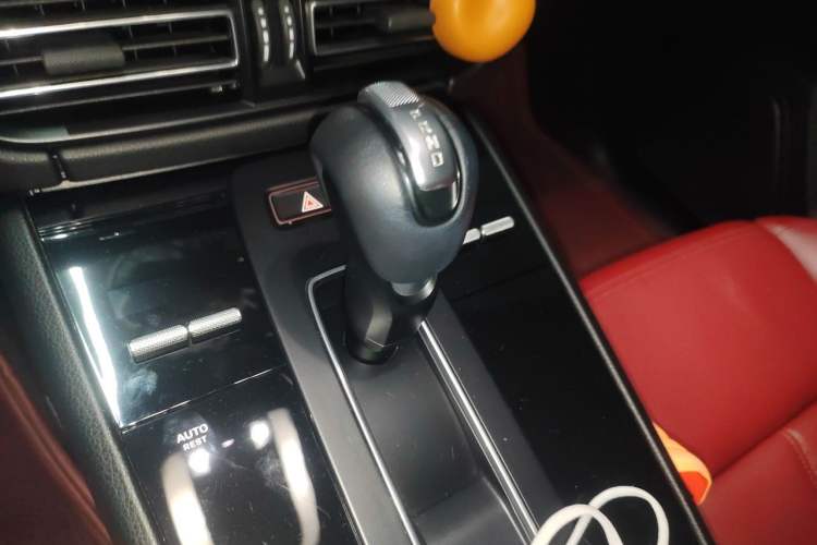 Used Porsche Macan 2023 Macan T 2.0T Gear Lever