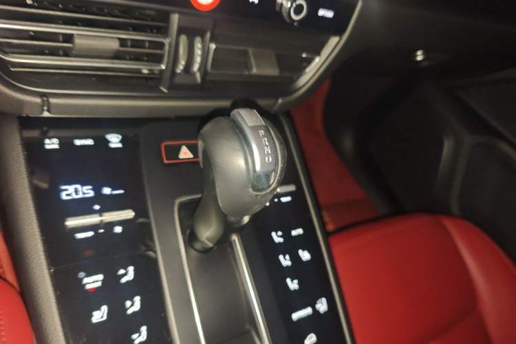 Used Porsche Macan 2023 Macan 2.0T Gear Lever
