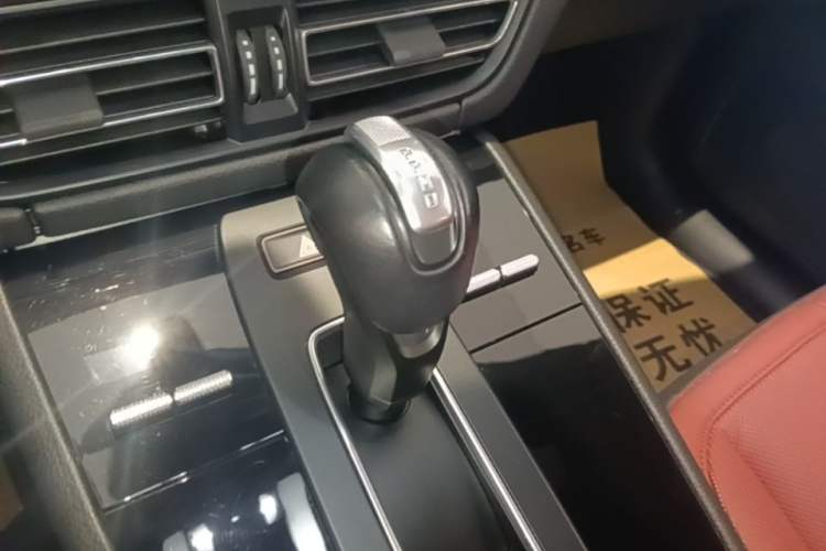 Used Porsche Macan 2023 Macan 2.0T Gear Lever