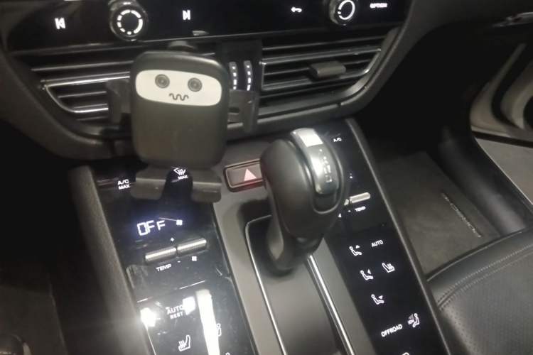 Used Porsche Macan 2023 Macan 2.0T Gear Lever