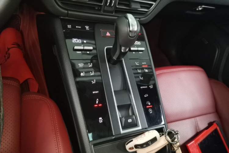 Used Porsche Macan 2023 Macan 2.0T Gear Lever
