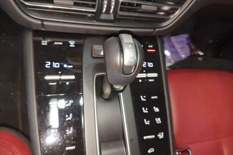 Used Porsche Macan 2023 Macan 2.0T Gear Lever