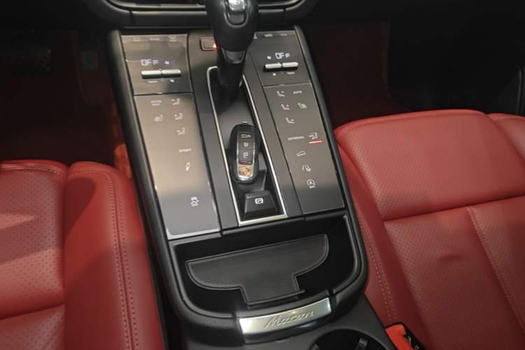 Used Porsche Macan 2023 Macan 2.0T Gear Lever