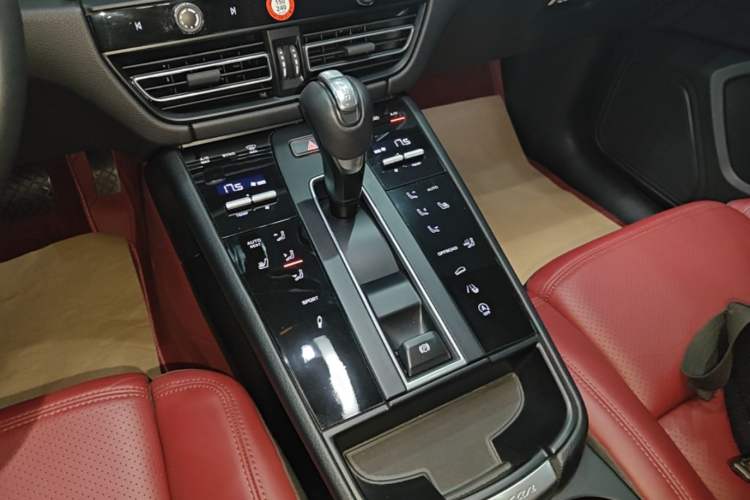 Used Porsche Macan 2023 Macan 2.0T Gear Lever