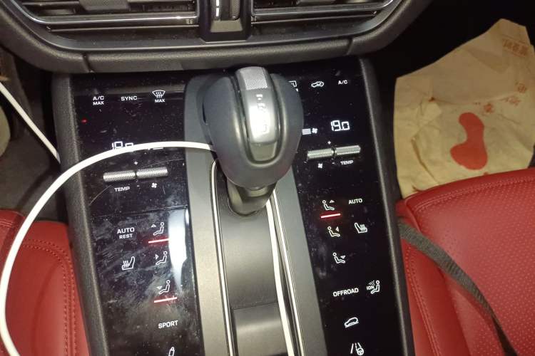 Used Porsche Macan 2023 Macan 2.0T Gear Lever