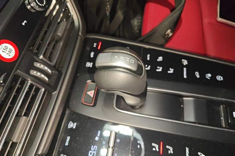 Used Porsche Macan 2023 Macan 2.0T Gear Lever