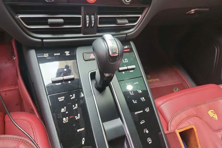 Used Porsche Macan 2023 Macan 2.0T Gear Lever