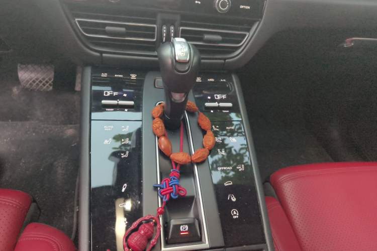 Used Porsche Macan 2023 Macan S 2.9T Gear Lever