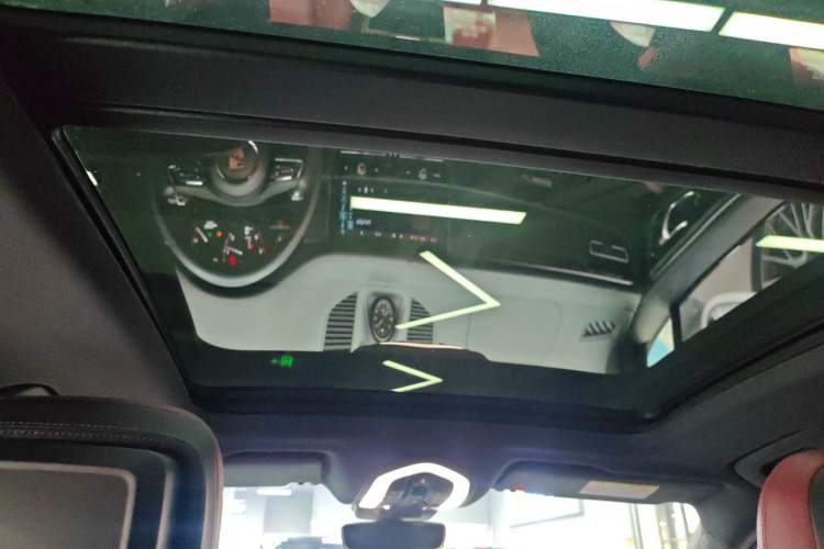 Used Porsche Macan 2023 Macan 2.0T Headliner