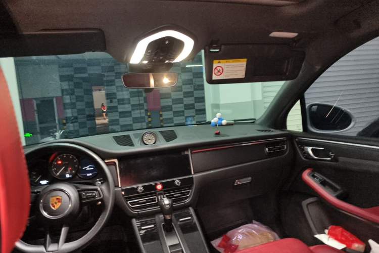 Used Porsche Macan 2023 Macan T 2.0T Headliner