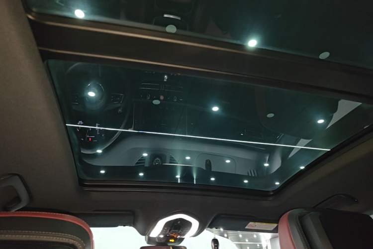 Used Porsche Macan 2023 Macan 2.0T Headliner