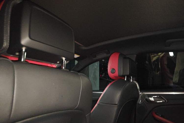Used Porsche Macan 2023 Macan 2.0T Headliner