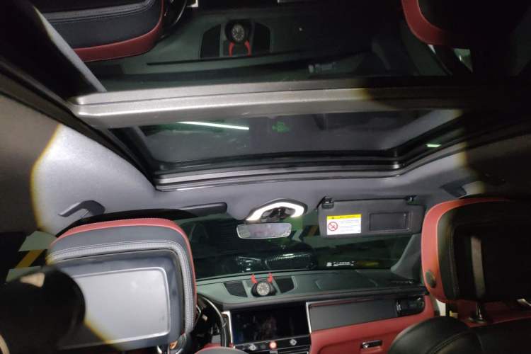 Used Porsche Macan 2023 Macan 2.0T Headliner