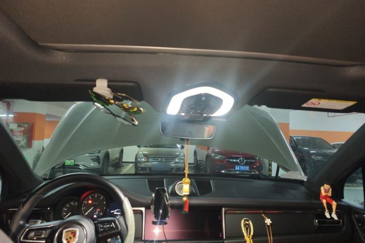 Used Porsche Macan 2023 Macan 2.0T Headliner