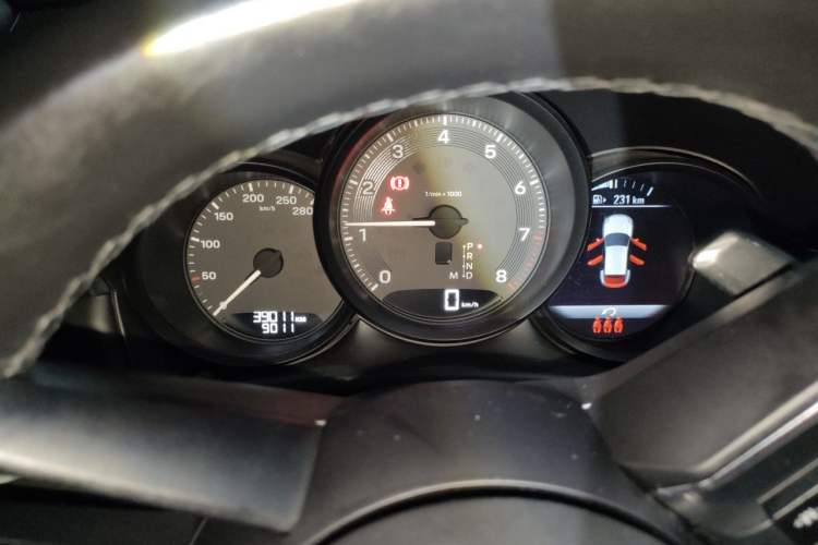 Used Porsche Macan 2023 Macan 2.0T Instrument Cluster