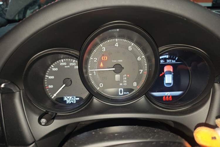 Used Porsche Macan 2023 Macan 2.0T Instrument Cluster
