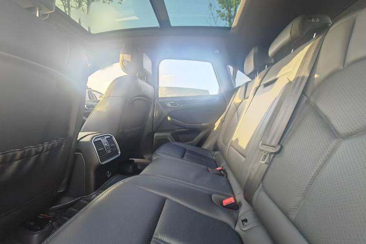 Used Porsche Macan 2023 Macan 2.0T Interior 3