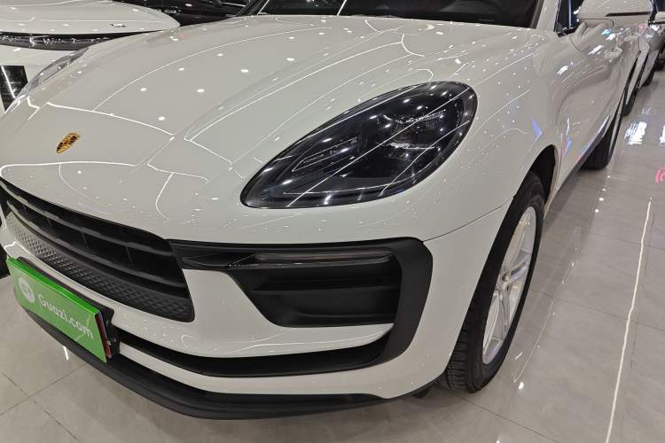 Used Porsche Macan 2023 Macan 2.0T Left Front Headlight