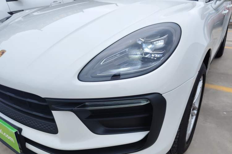 Used Porsche Macan 2023 Macan 2.0T Left Front Headlight