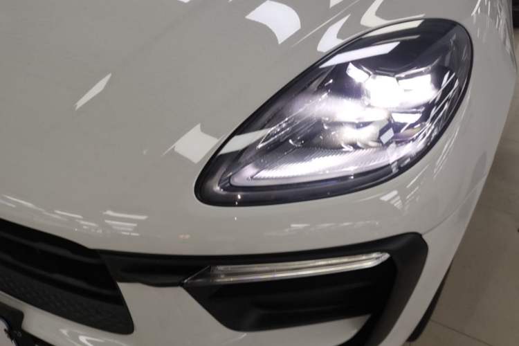 Used Porsche Macan 2023 Macan 2.0T Left Front Headlight