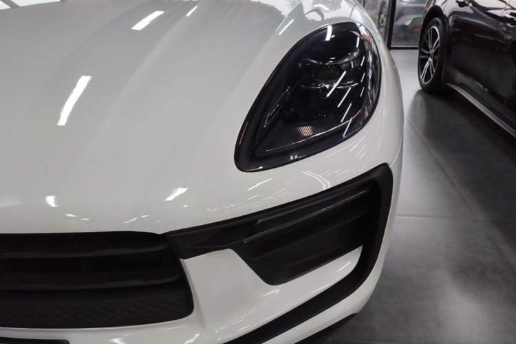 Used Porsche Macan 2023 Macan 2.0T Left Front Headlight
